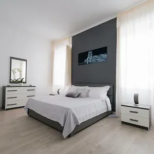 Spanish Steps 3 Bedrooms Cozy,elegant And Apartment Rome